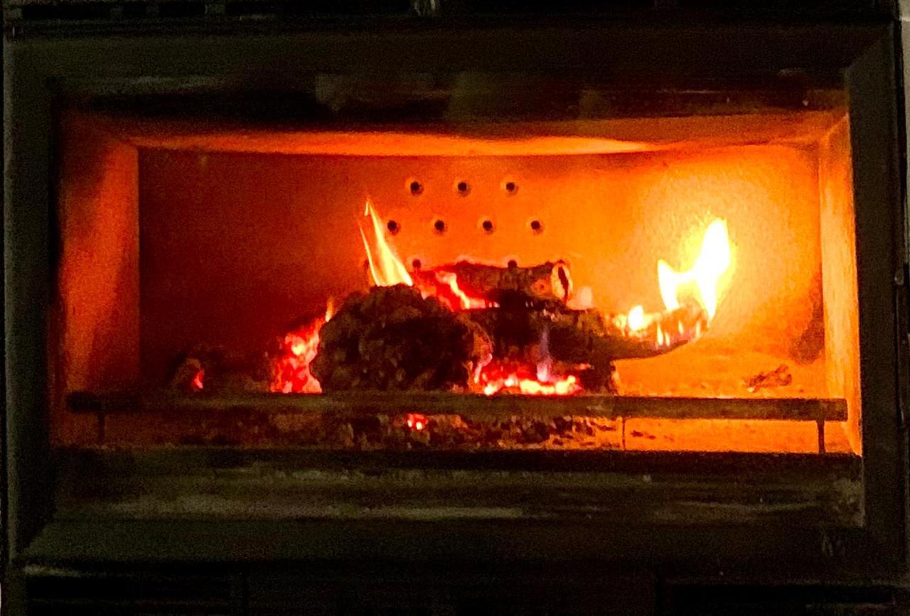 شقة Alojamiento Con Amplio Salon Y Chimenea. Valverde  المظهر الخارجي الصورة